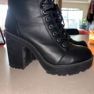 H&M Black Lace-Up Platform Block Heel Boots